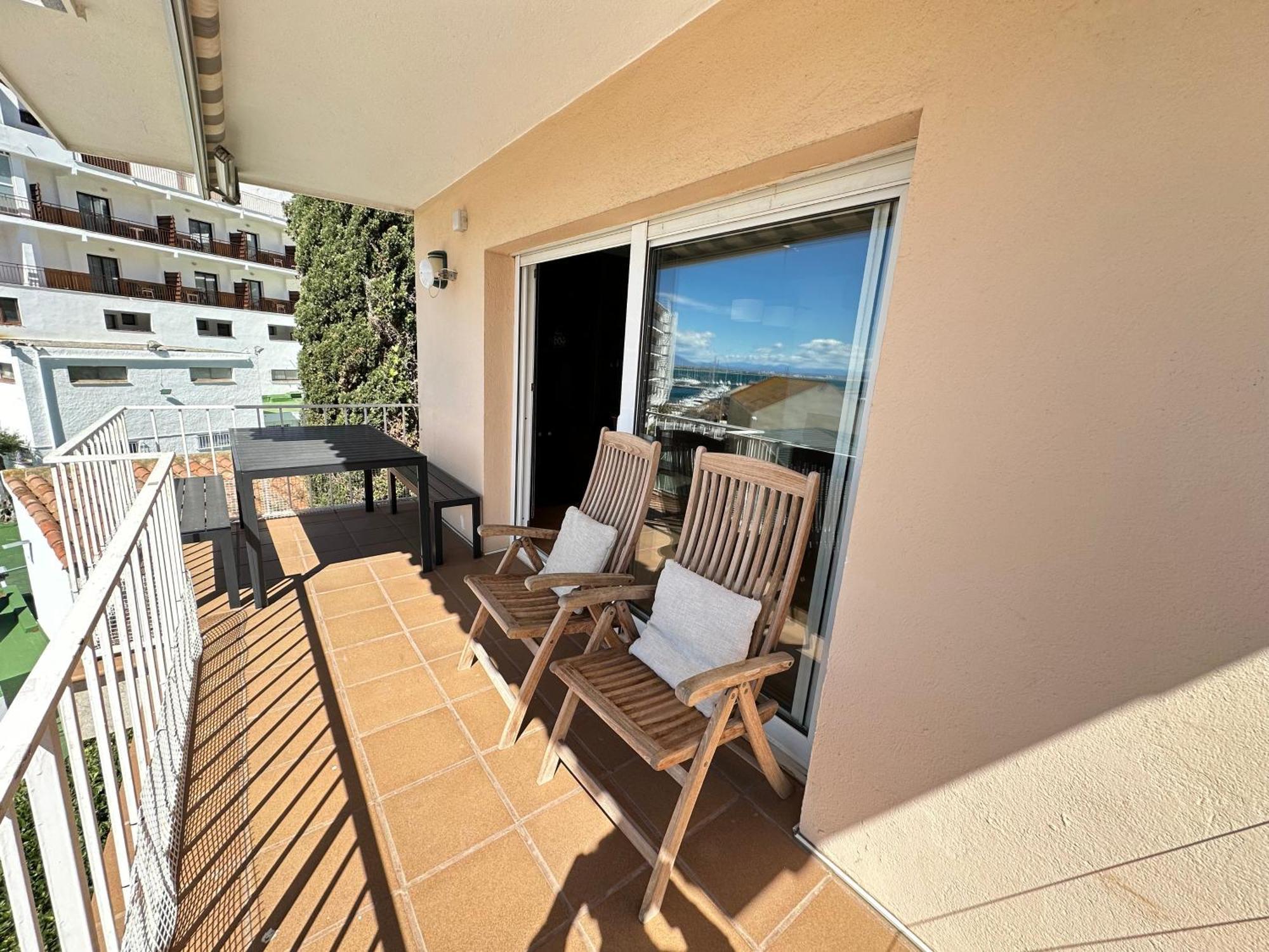 Agi El Moll De Roses Apartment Bagian luar foto
